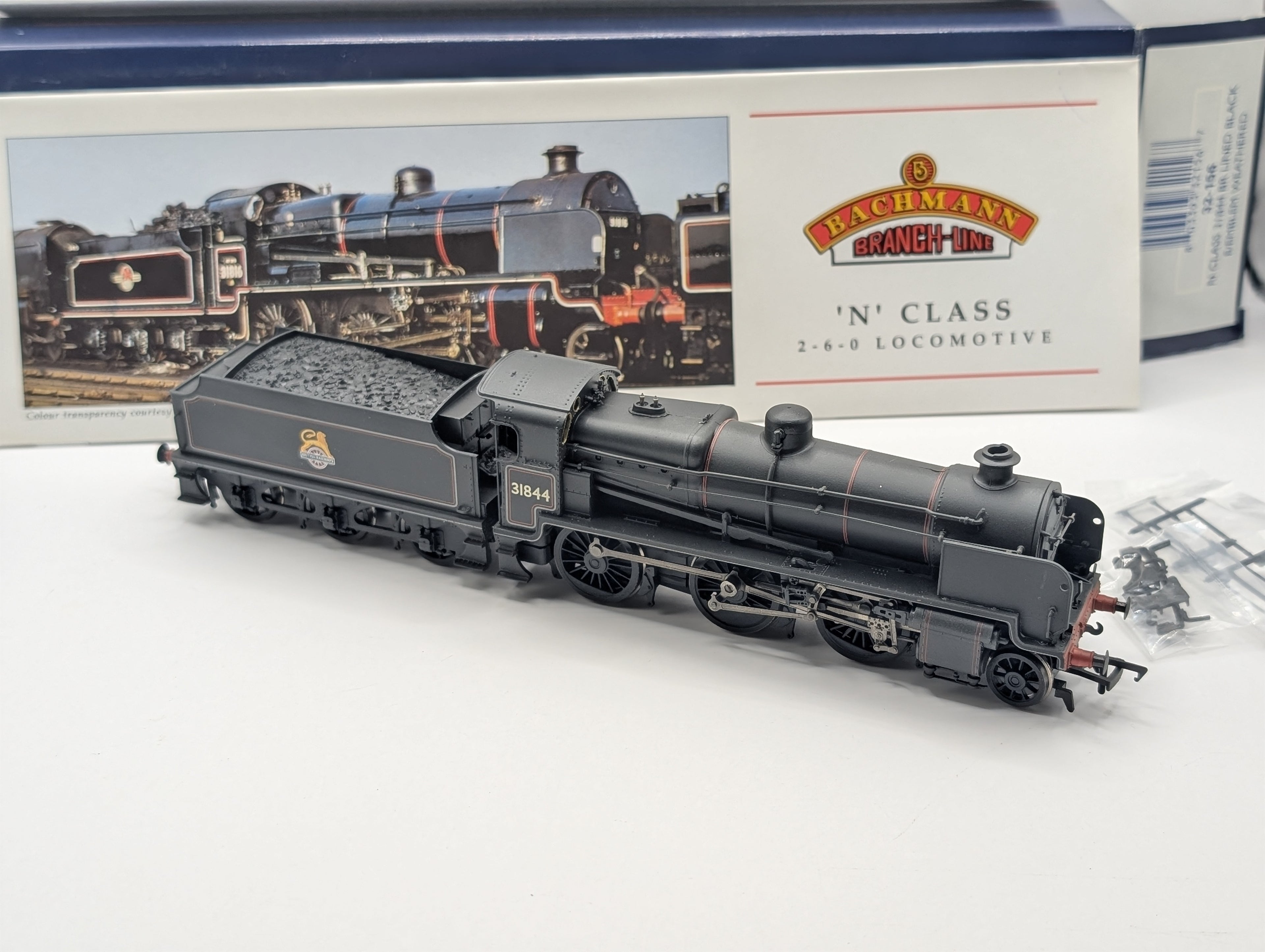 Pre-owned Bachmann Branchline 32-156 N Class 2-6-0 Locomotive - 31844 in BR Lined Black (Early Emblem, Factory Weathered, OO Scale)