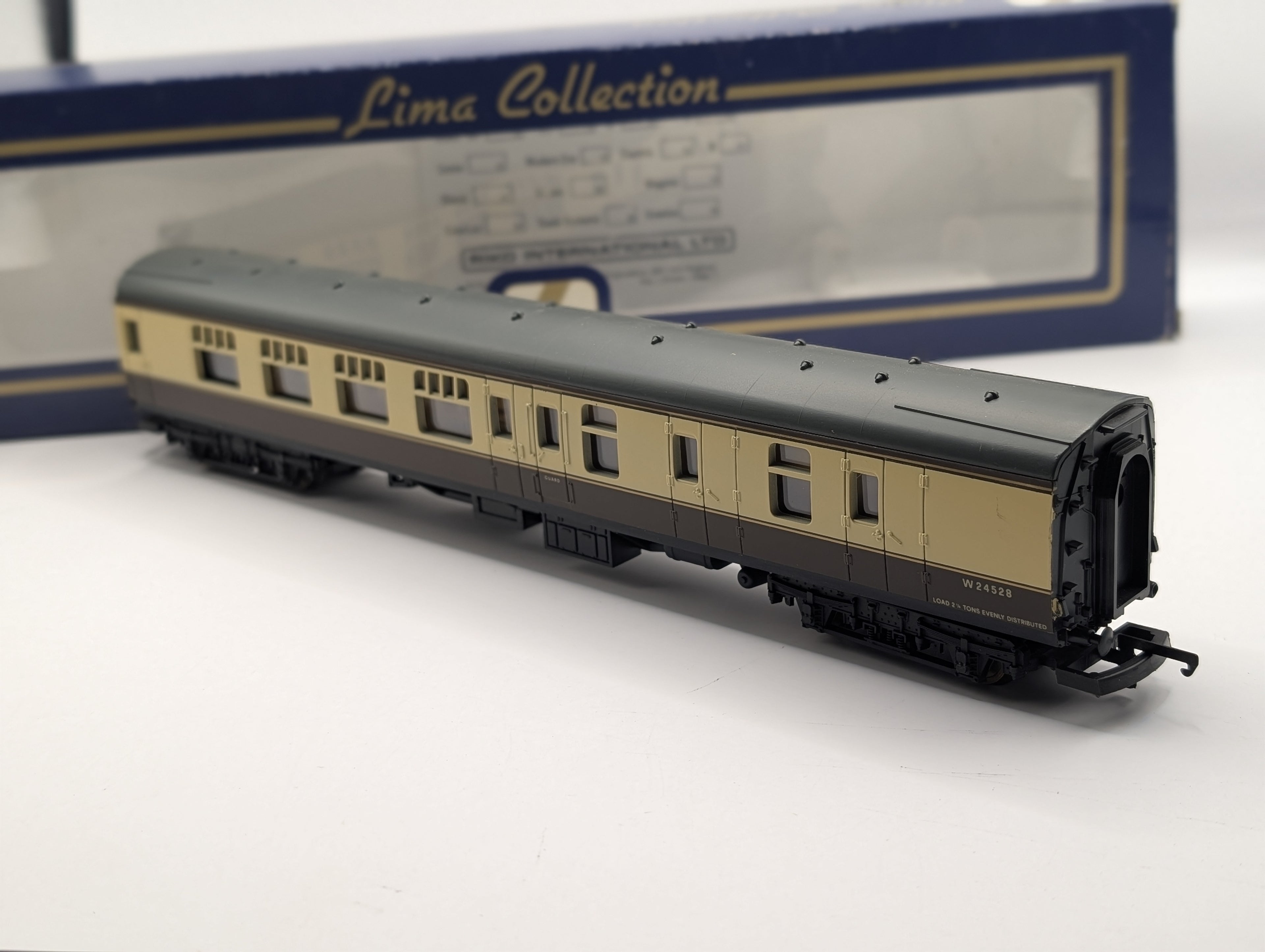Lima OO Gauge BR Mk1 Brake Coach – Western Region Chocolate & Cream Livery – Excellent Boxed Condition (Missing One Buffer)