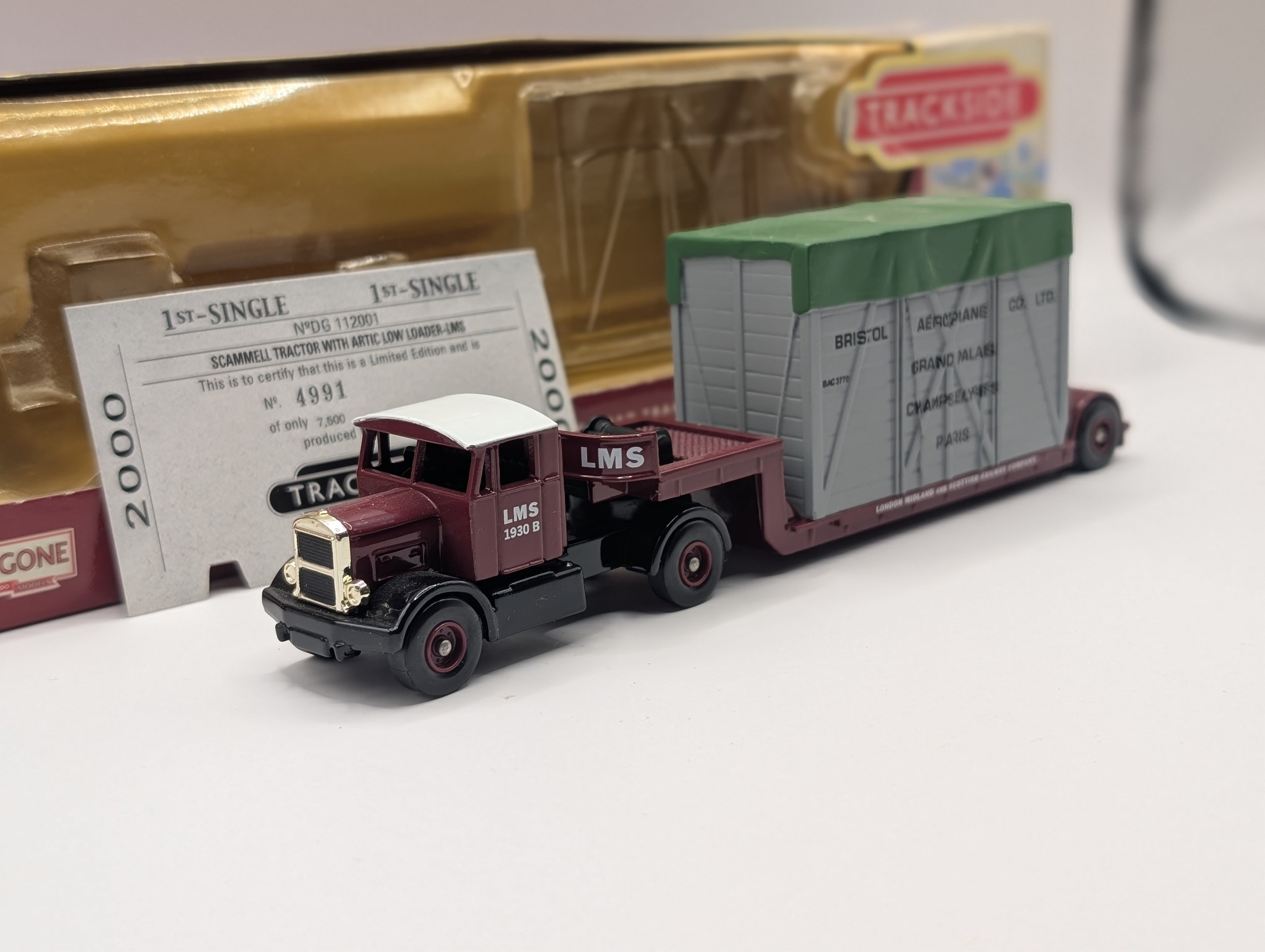 Lledo Trackside DG112001 Scammell Tractor & Artic Low Loader with Crated Load - LMS