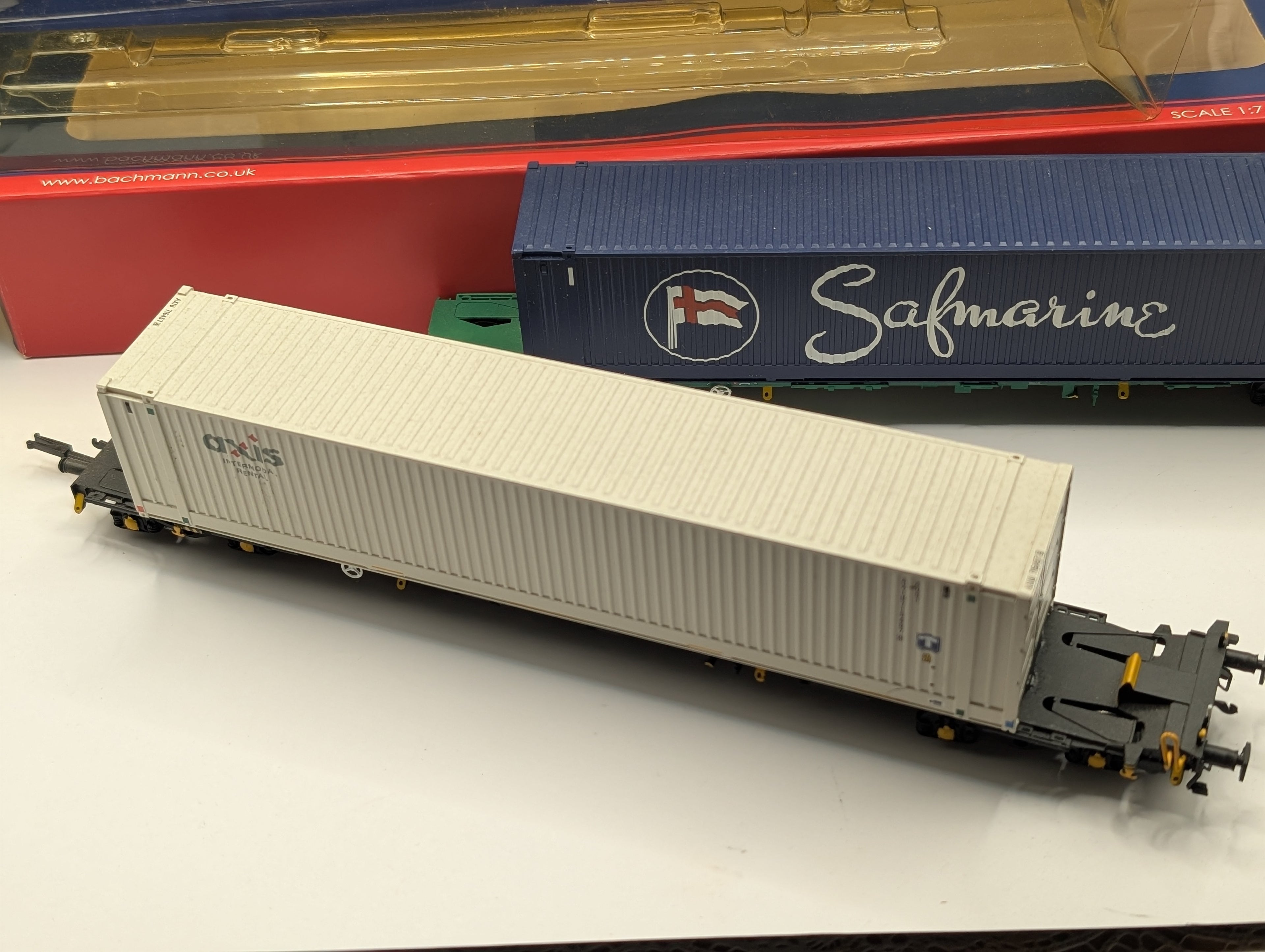 Pre-owned Bachmann Branchline Intermodal Wagon Lot: "Safmarine" & "Axis" (OO Scale) READ DESCRIPTION, TWO WAGONS ONLY