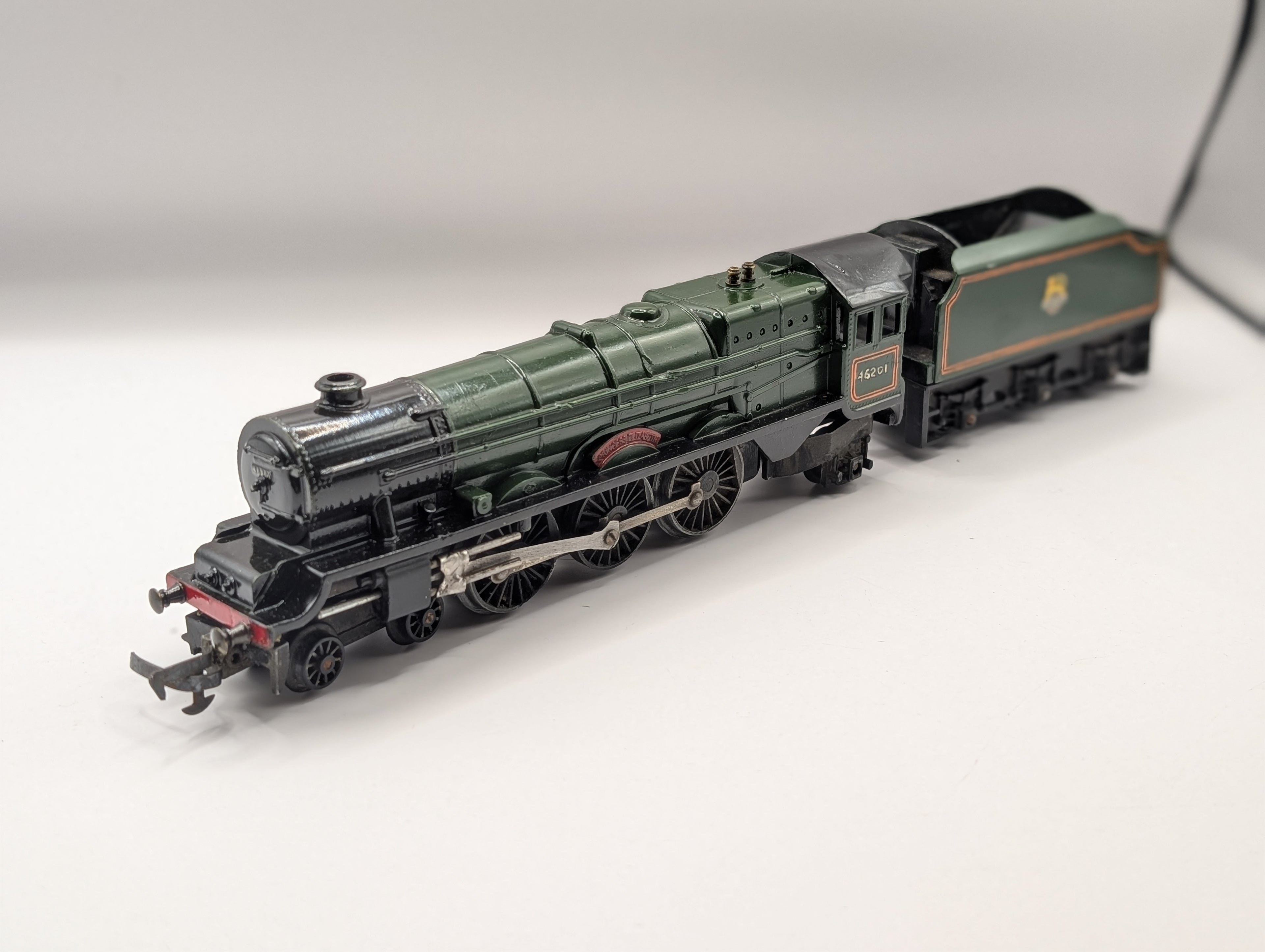 Tri-ang OO Gauge R53 / R31 BR Green 4-6-2 "Princess Elizabeth" Loco & Tender No. 46201 – Pre-owned, Runs (Needs Service, Unboxed)