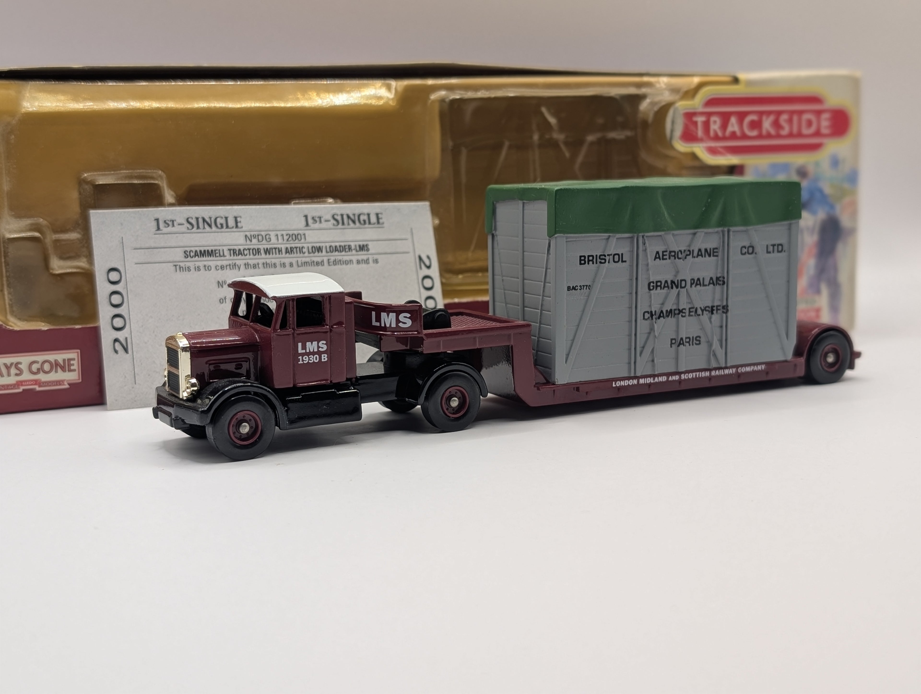 Lledo Trackside DG112001 Scammell Tractor & Artic Low Loader with Crated Load - LMS