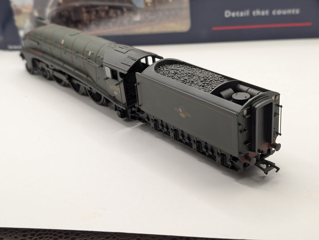 Bachmann OO Gauge 31-960A Class A4 60015 "Quicksilver" BR Green Late Crest (Factory Weathered) – Boxed with Accessories