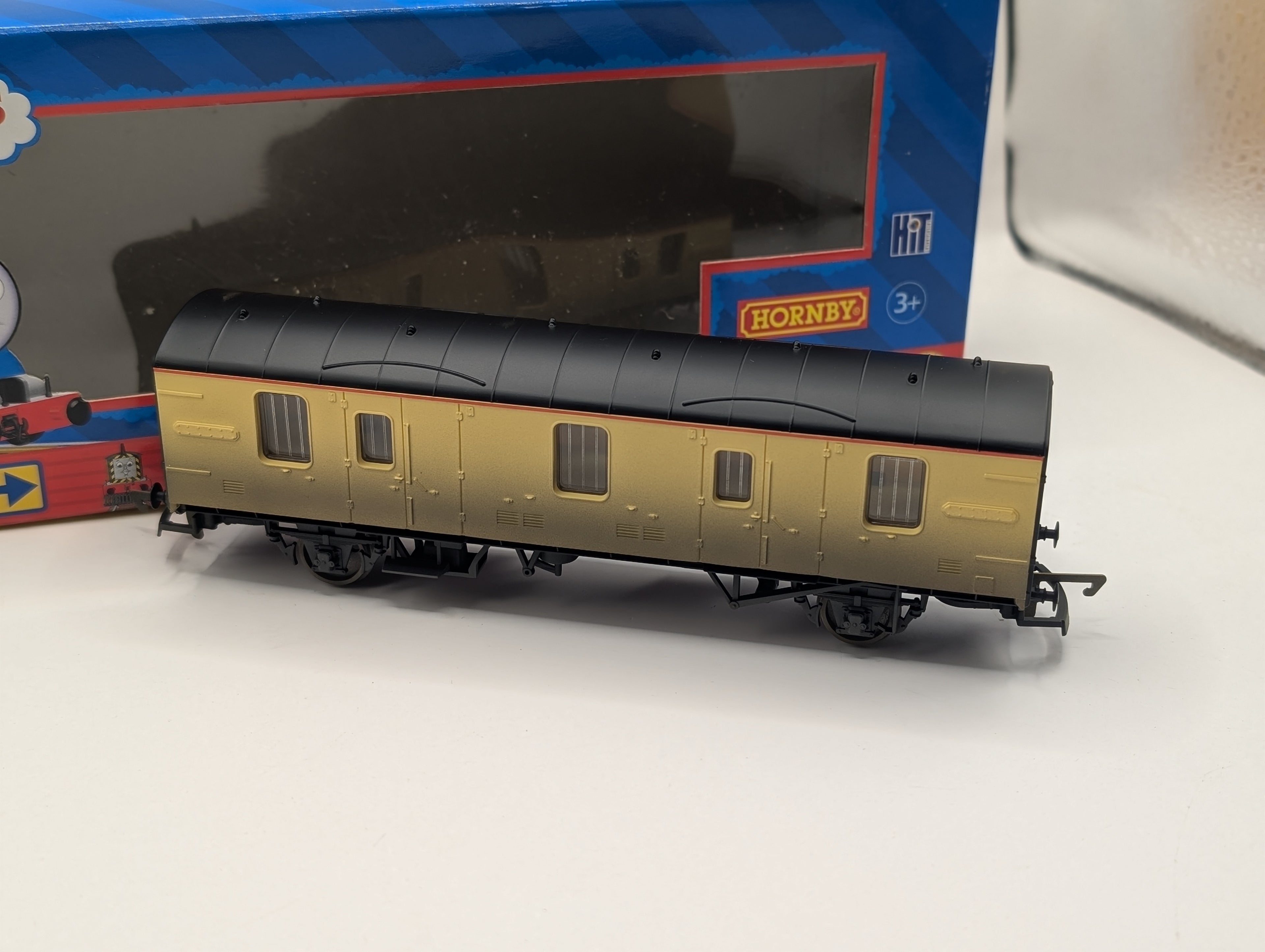 Pre-owned Hornby R9237 Thomas & Friends Utility Wagon - Factory Weathered (OO Scale)