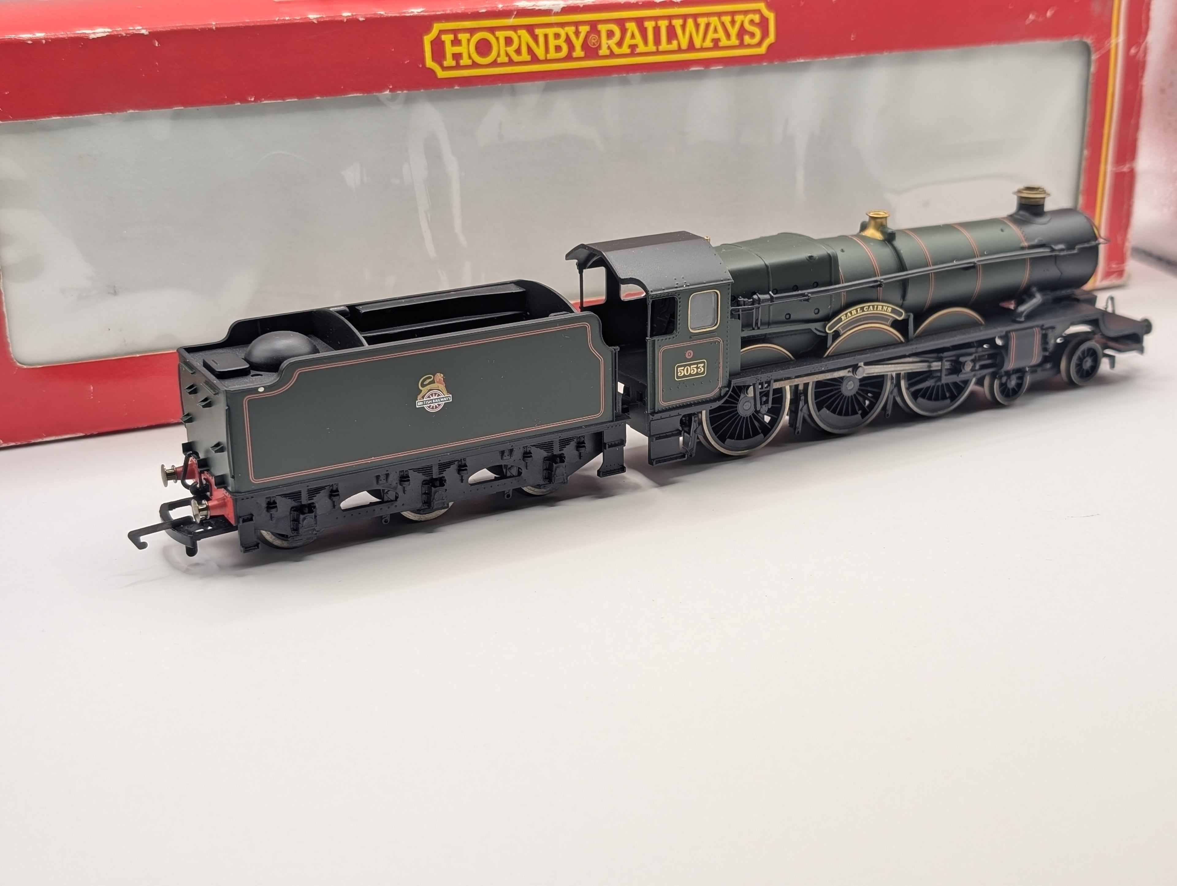 Hornby R2086 OO Gauge BR Castle Class 5053 "Earl Cairns" | BR Lined Green | Very Good Boxed Condition
