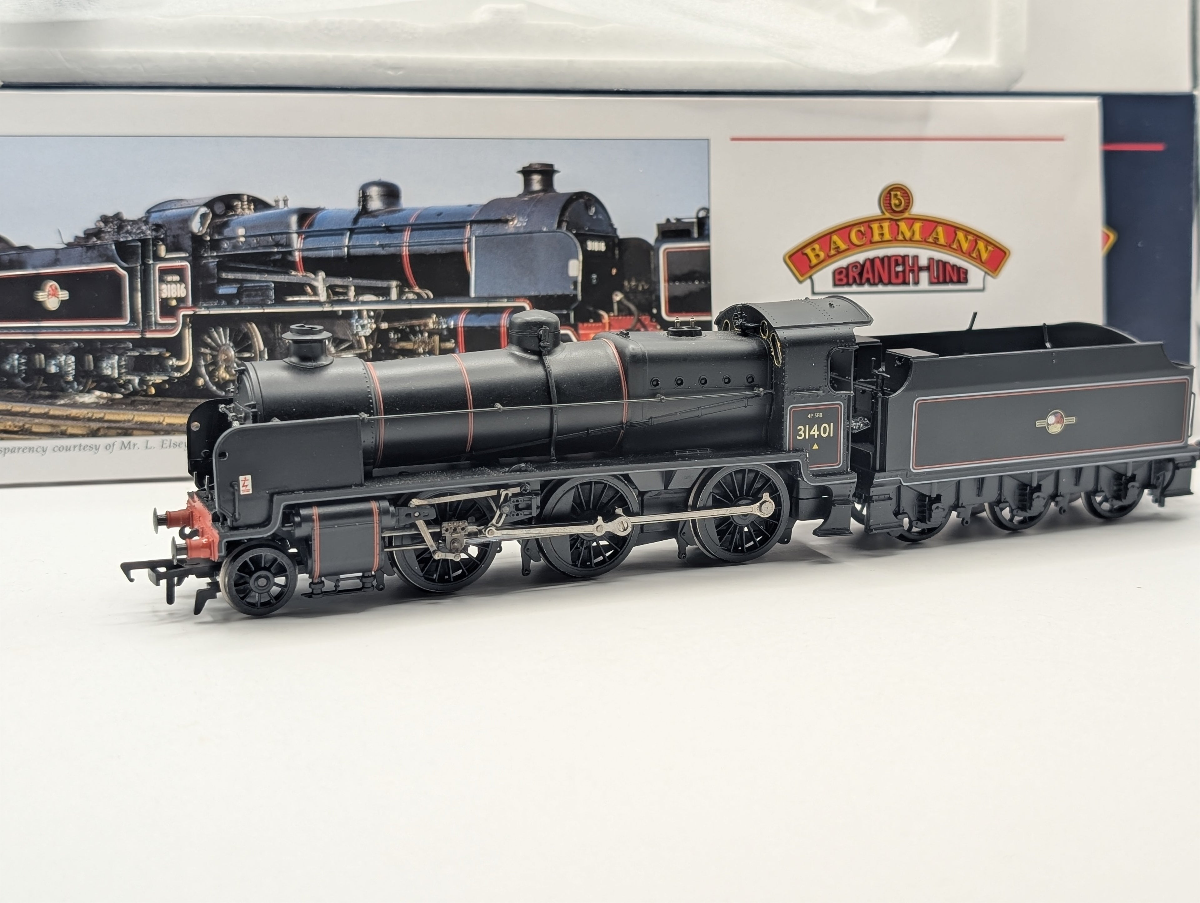 Bachmann Branchline 32-162 N Class 31401 BR Black Late Crest Slope Sided Tender - OO Gauge (Pre-owned, Boxed)