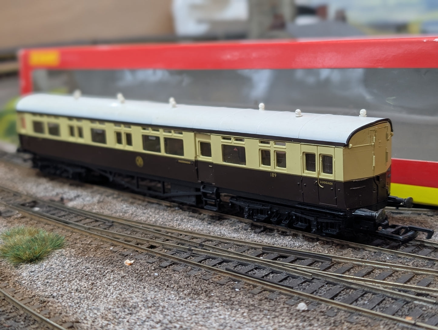 Pre-owned OO gauge Hornby R4186 GWR Autocoach No.189, boxed